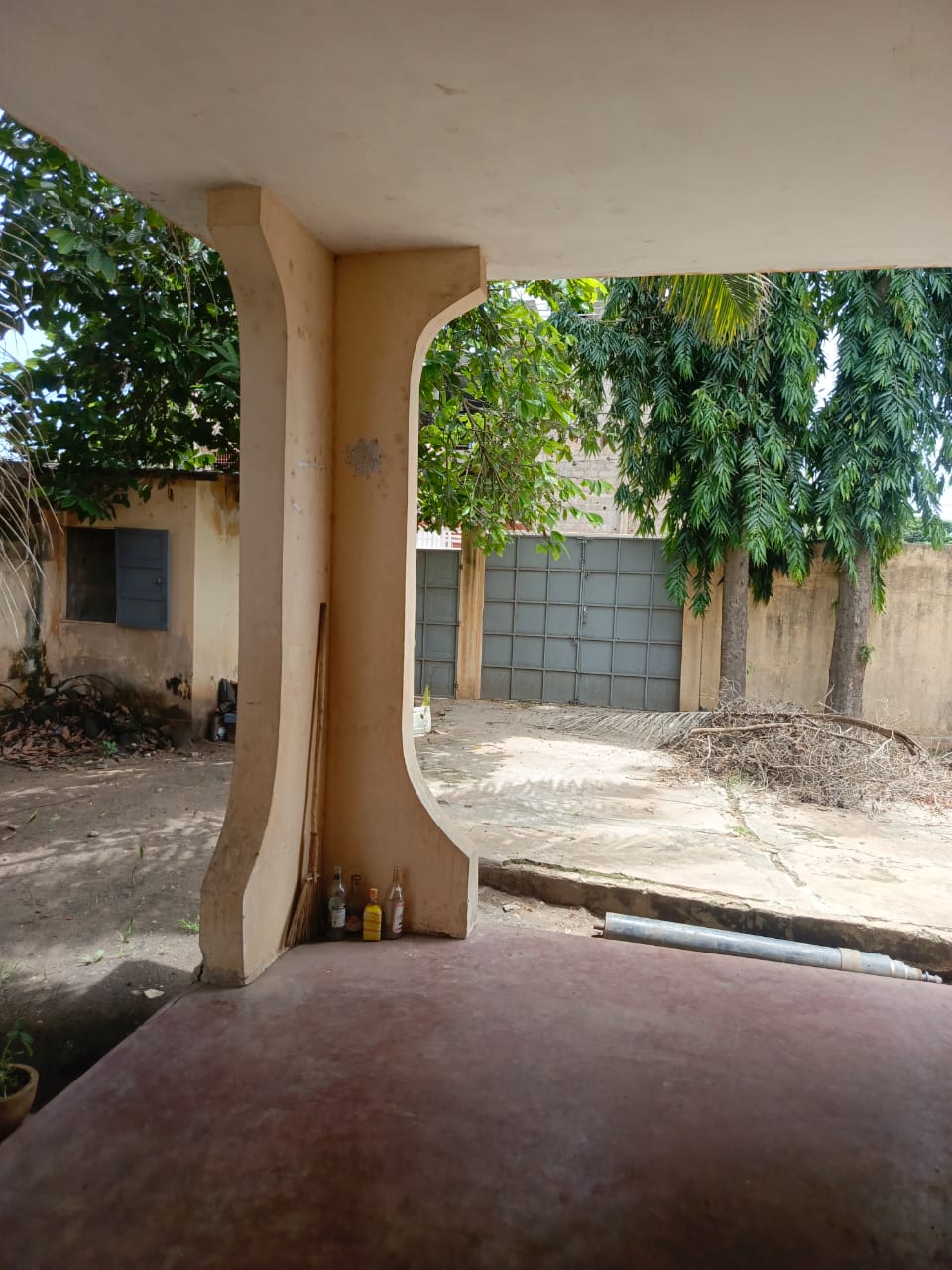 Villa 4 chambres à vendre à Agbalépédo – 50 millions FCFA
