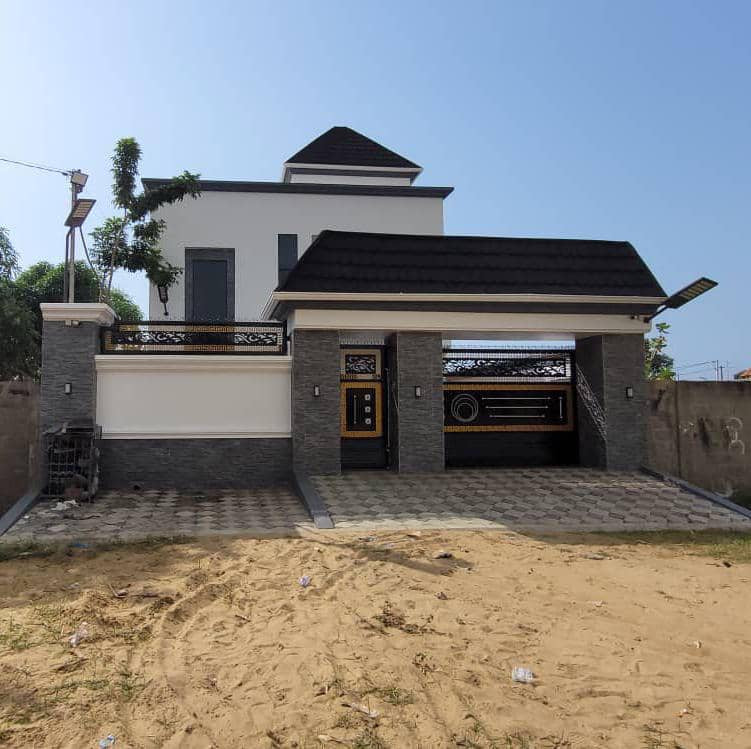 UNE VILLA HAUT STANDING À VENDRE À BAGUIDA