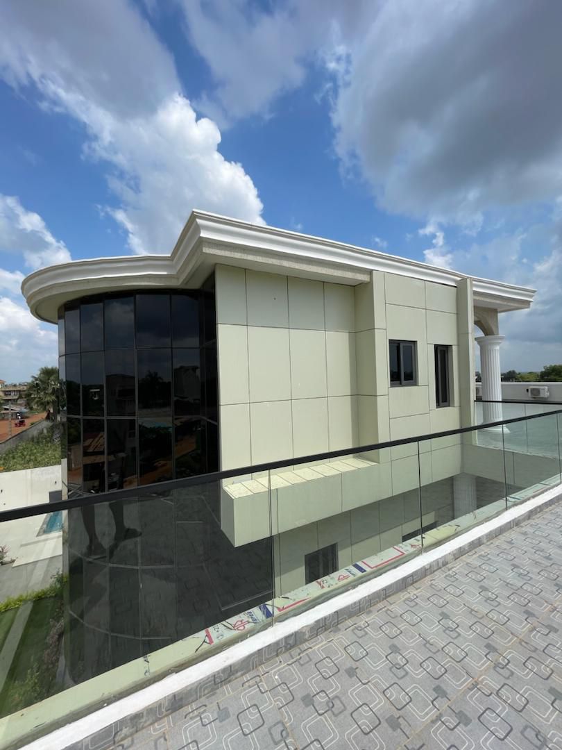 Villa à vendre à Calavi – 650 Millions FCFA