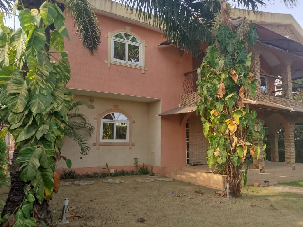 VILLA 4 PIÈCES À VENDRE À ADIDOGOMÉ SAGBADO – 600 m² | TITRE FONCIER
