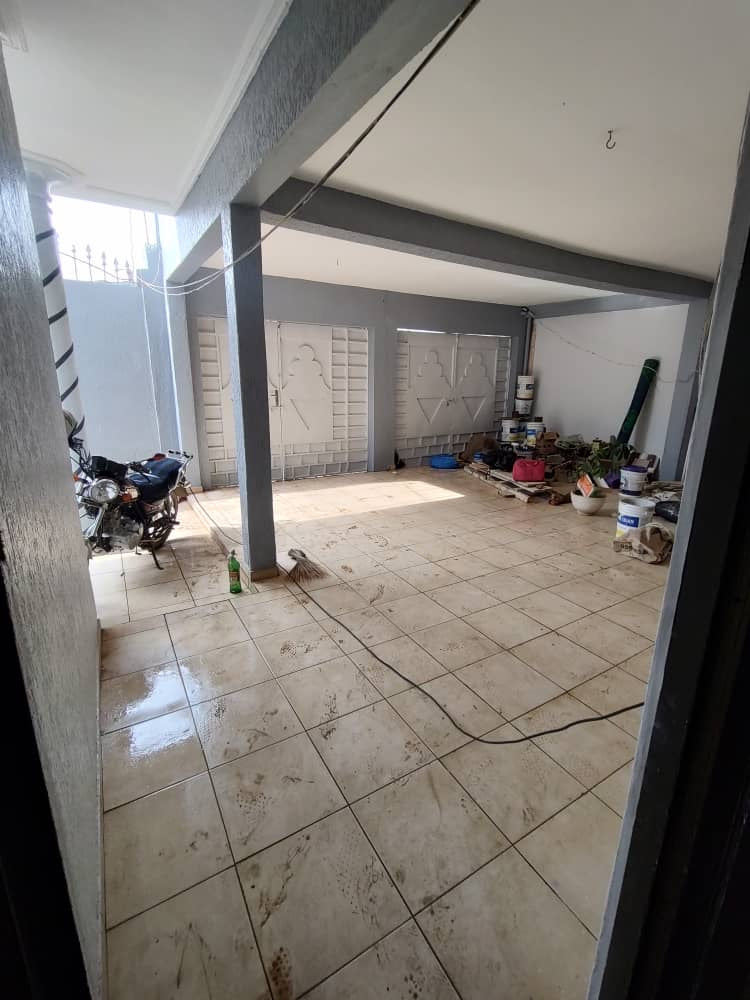 VILLA 7 PIÈCES À VENDRE – KÉGUÉ KÉLÉGOUGAN (FACE GOUDRON)