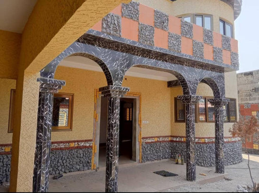 VILLA 7 PIÈCES À VENDRE À BAGUIDA – 1 LOT | TITRE FONCIER
