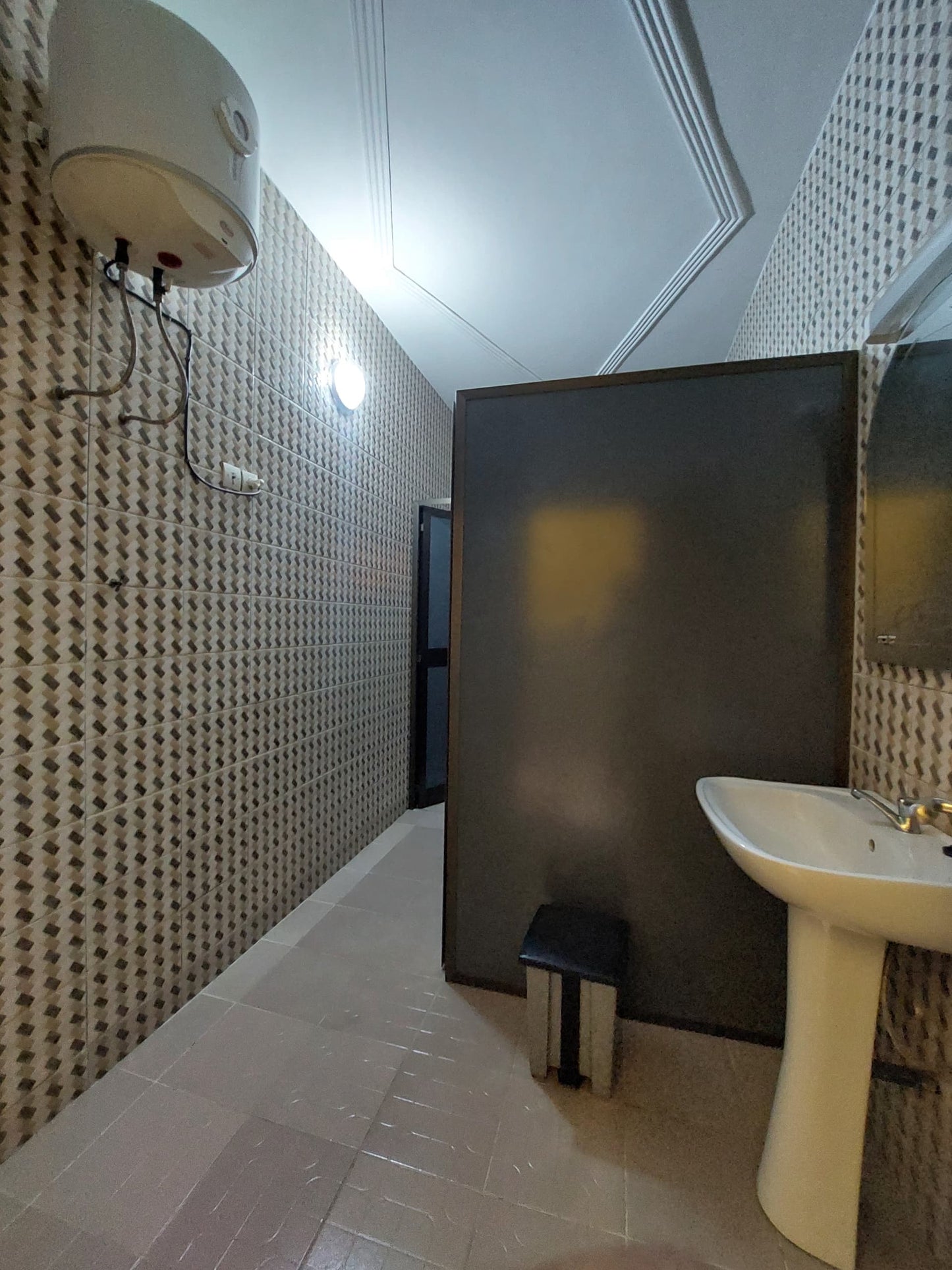 Appartement meublé 3 chambres à louer à Avepozo – 300000 FCFA