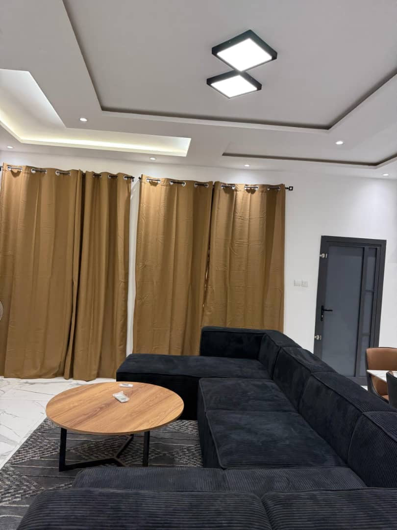 LOCATION APPARTEMENT MEUBLÉ À TOTSI (3 PIÈCES)