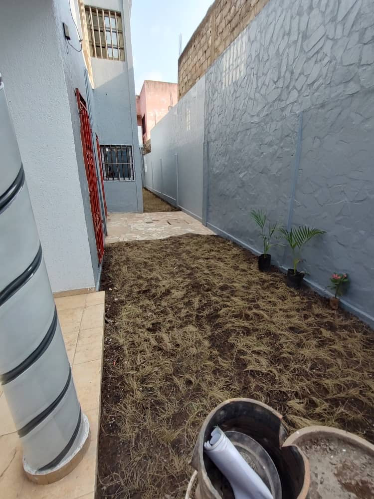 VILLA 7 PIÈCES À VENDRE – KÉGUÉ KÉLÉGOUGAN (FACE GOUDRON)