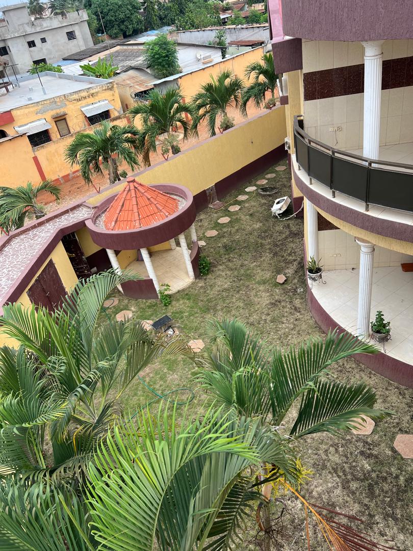 Villa à louer à Tokoin – 700000 FCFA