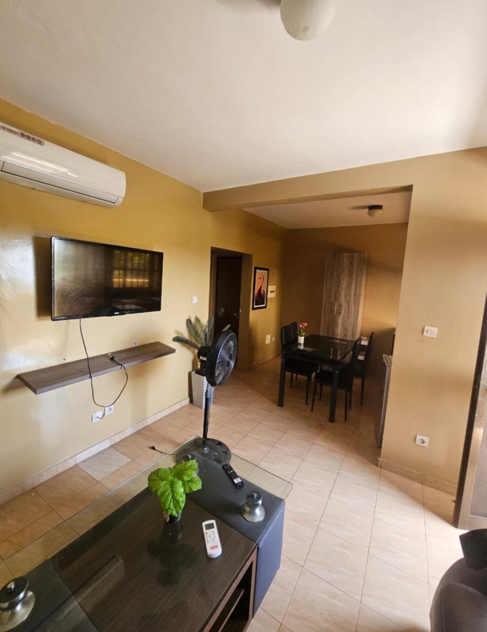 Immeuble de 11 appartements à vendre à Adétikopé Kladjèmé – 180 millions FCFA