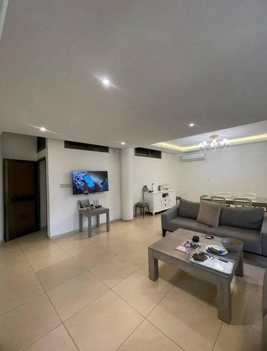 Villa 10 chambres en vente à Nyékonakpoè, Centre-ville de Lomé – 295 millions FCFA