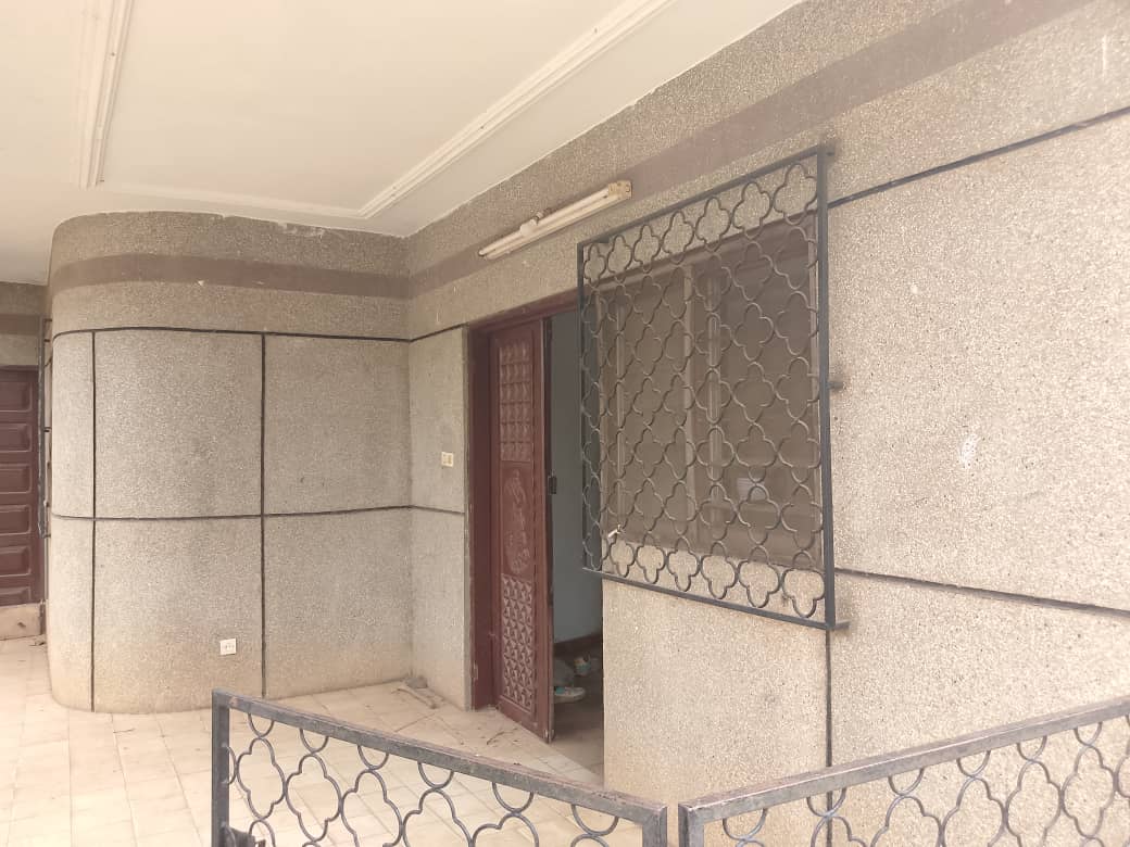 Villa 3 chambres en vente en angles de rues à Kpalimé – 45 millions FCFA