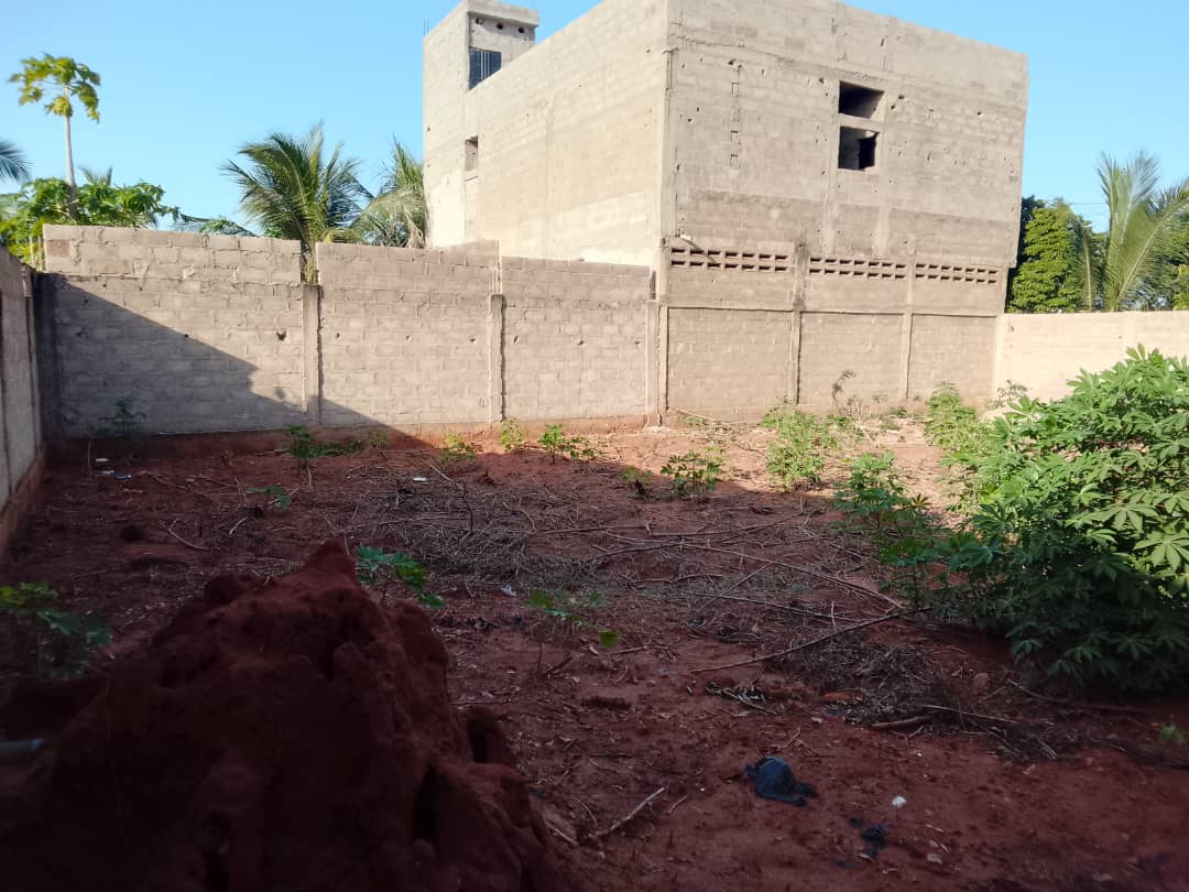 Terrain en vente à Djagblé Mokpla ville – 10.500.000 FCFA