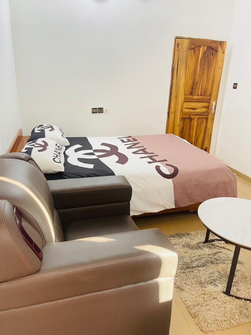 Studio meublé à louer à Avédji – 100000 FCFA/mois