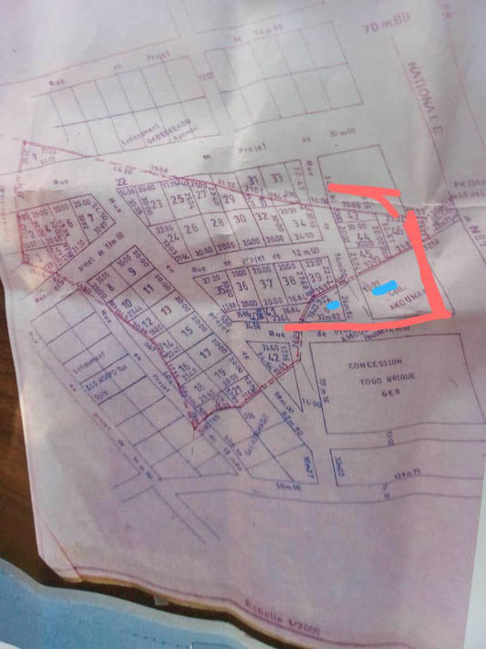 Terrain de 40 lots en vente au bord du goudron RN1 à Adetikopé – 30 millions FCFA le lot