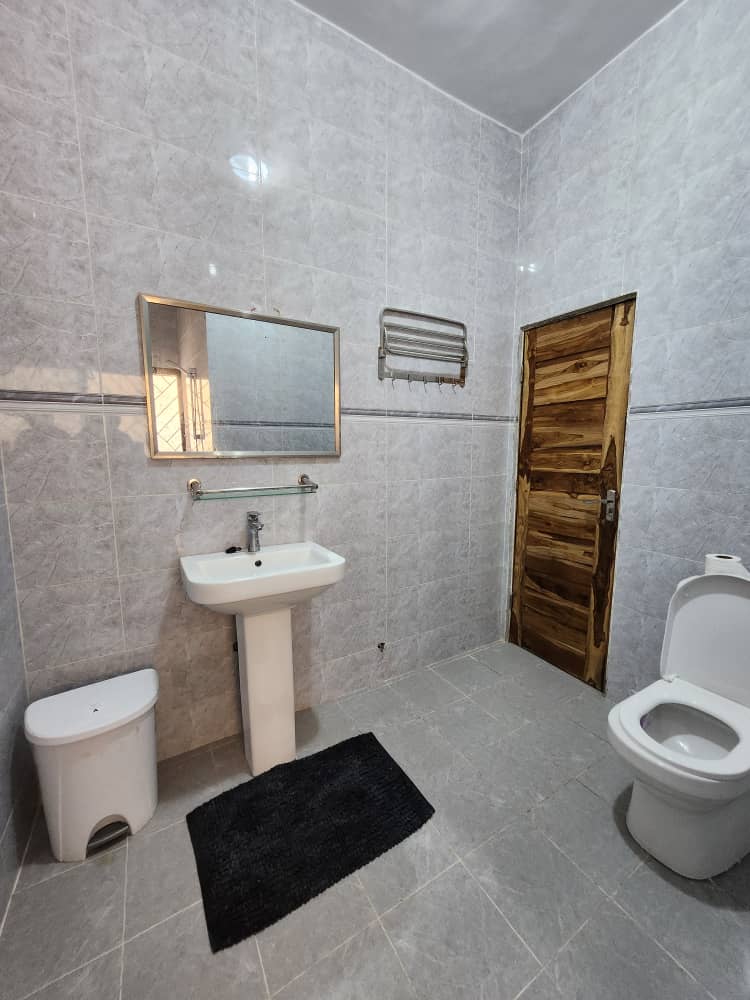 Appartement meublé 2 chambres à louer à Forever – Loyer mensuel 350 000 FCFA
