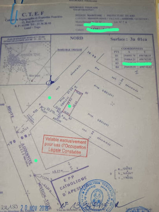 Demi lot nu en vente à Apessito – 8,5 millions FCFA