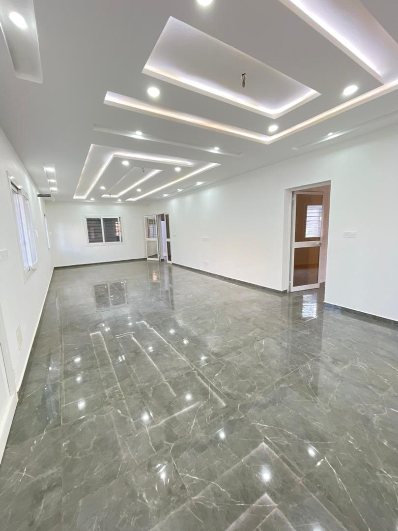 Villa duplex 4 chambres en vente à Avenou – 155 millions FCFA