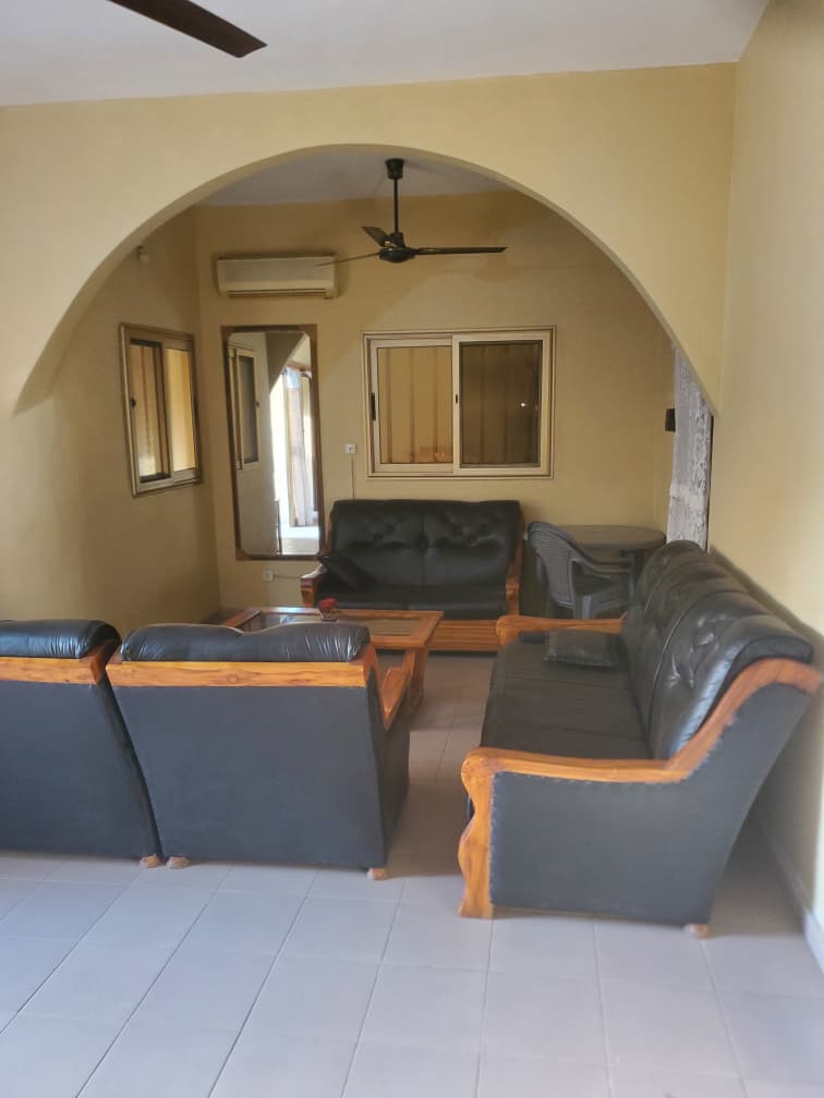 Villa 3 chambres en vente sur demi-lot à Adamavo – 55 millions FCFA