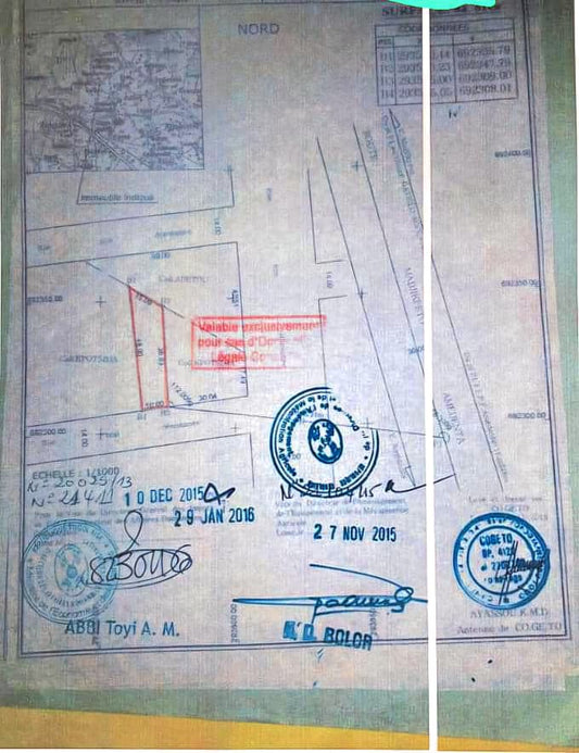 Terrain de 484 m² en vente à Legbassito Avinato – 13 millions FCFA