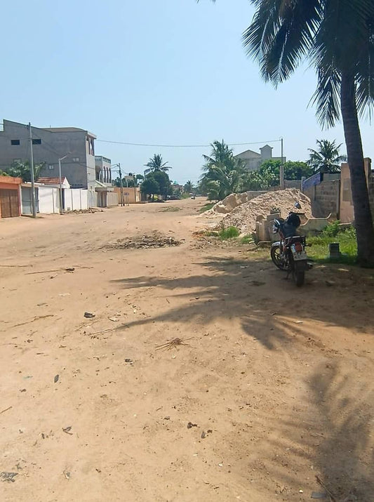 Terrain de 600 m² en vente à Baguida – 45 millions FCFA