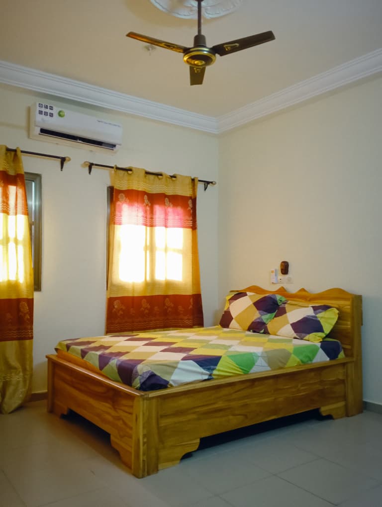 Appartement meublé 2 chambres en location à Adidoadin – 350000 FCFA par mois