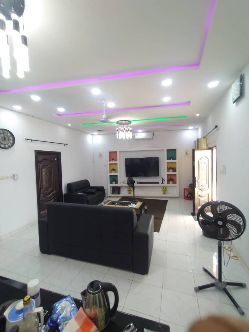 VILLA DE 4 PIÈCES À VENDRE À APESSITO