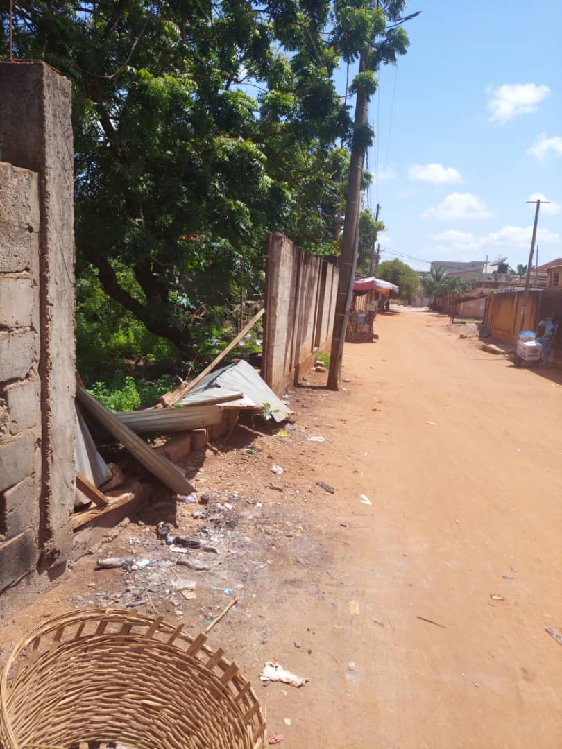 Terrain cloture avec titre foncier en vente a Agoe Fil'O PAC - 57 000 000 FCFA