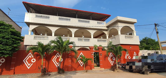 Villa duplex meublée 8 chambres en vente à Kégué kpatcha – 400 millions FCFA