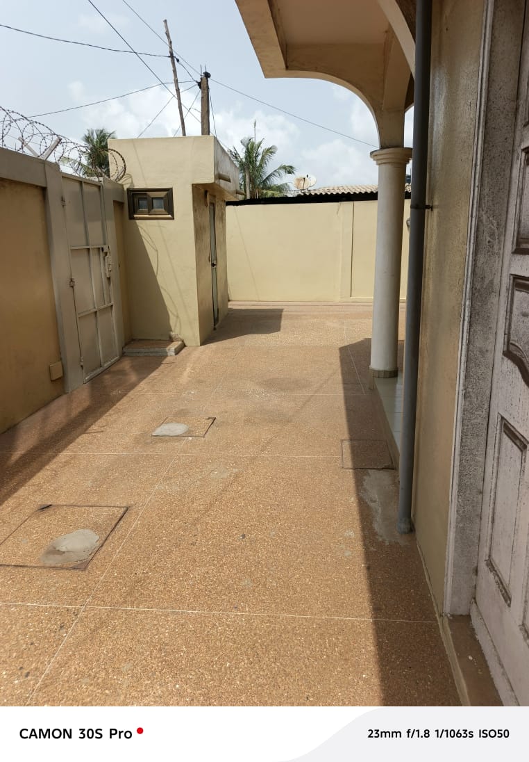 Villa duplex en vente à Attiégou – 70 millions FCFA