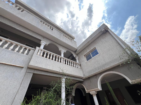 Villa duplex 5 chambres en vente à Agoè – 100 millions FCFA