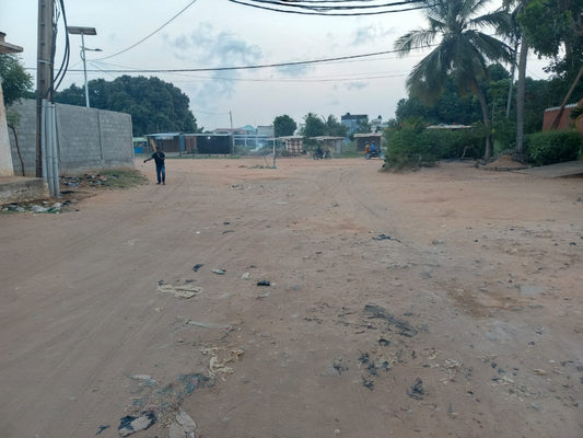 Terrain de 300 m² en vente à Avédji Wessomé – 19 millions FCFA