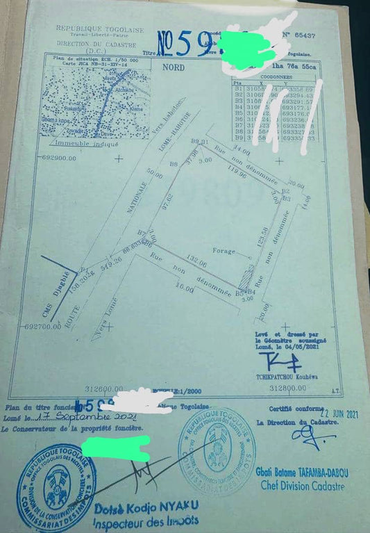 4 LOTS COLLÉS À VENDRE EN BORDURE DE GOUDRON À DJAGBLÉ – 40 MILLIONS/LOT – TITRE FONCIER PERSONNEL