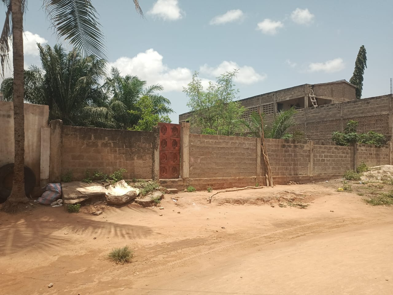 Terrain de 600 m² en vente à Avedji Margo – 30 millions FCFA