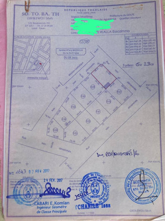 Terrain en angle de rue à vendre à Agoé Démakpoé – 55 millions FCFA