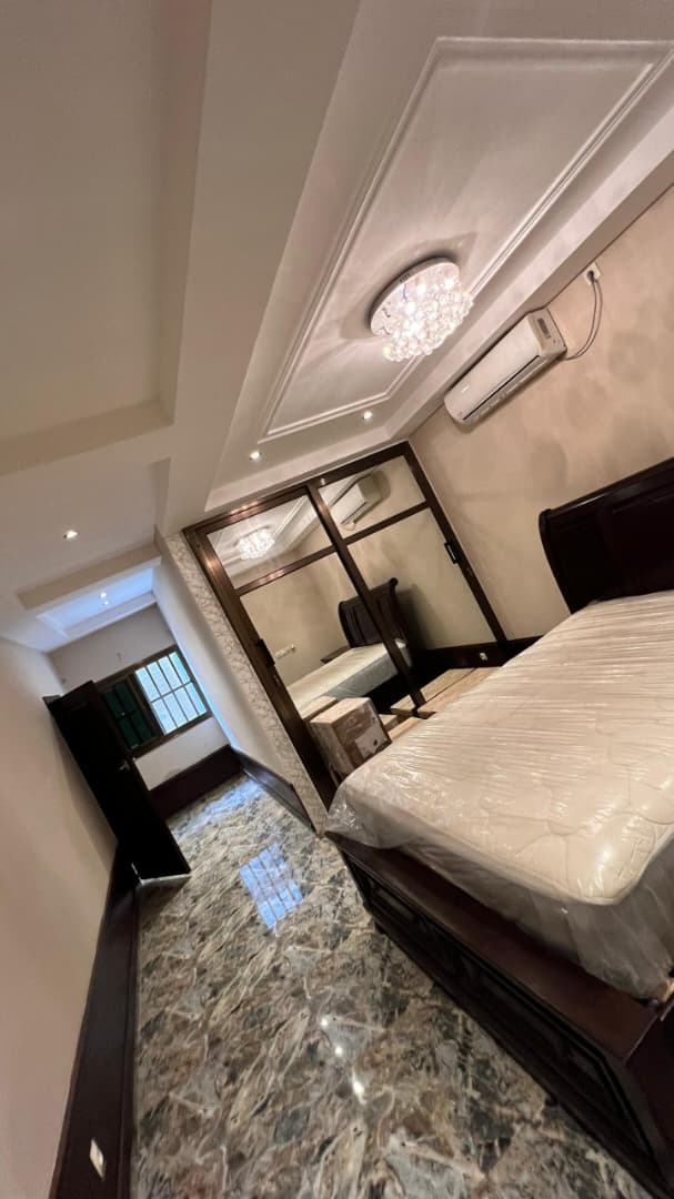 Villa duplex 5 chambres en vente à Agoè Sogbossito Anonkui Camp Fir – 250 millions FCFA