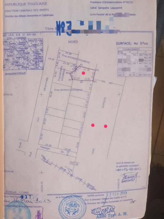 Terrain de 3/4 lot en vente à Adidogomé face à la grande voie de 50 m – 35 millions FCFA