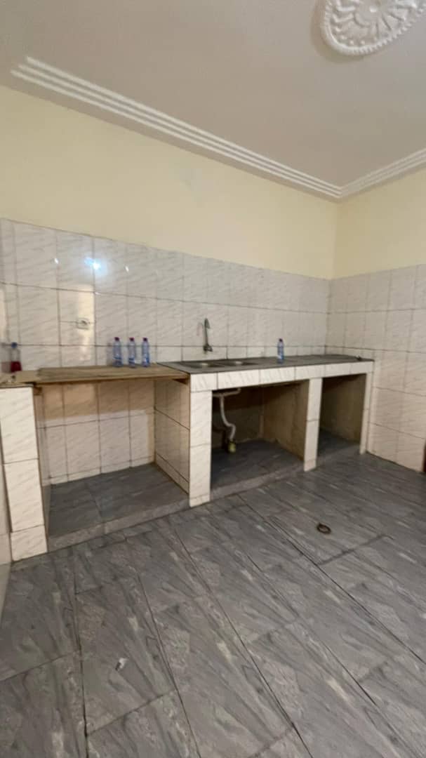 Villa duplex 4 chambres à louer à Adidogomé Carrefour Agbémador – 180.000 FCFA