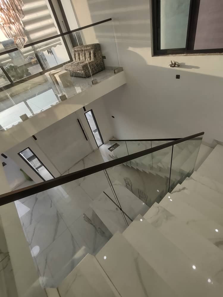 Villa duplex 3 chambres à louer à Baguida – 1 million FCFA par mois