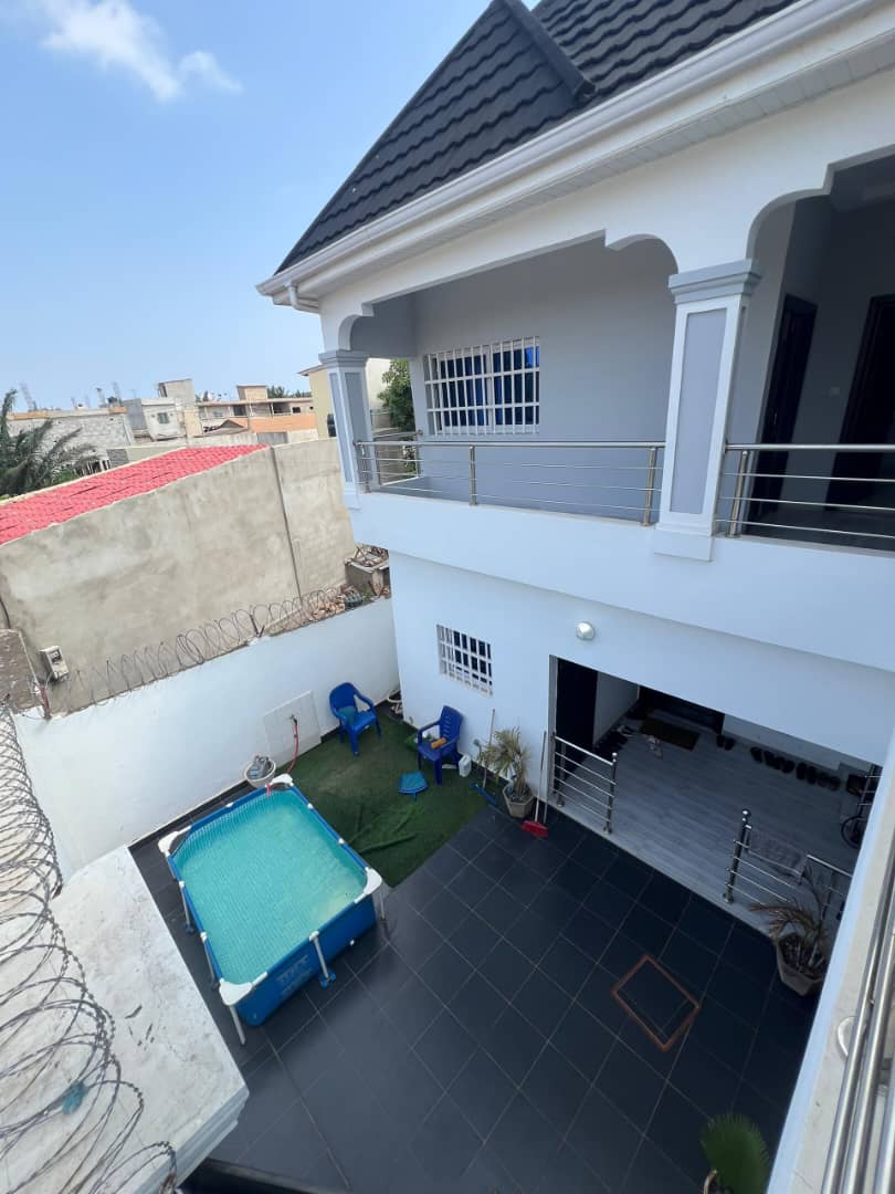 UNE VILLA DUPLEX 3 CHAMBRES À VENDRE À ADIDOGOMÉ APÉDOKOÈ