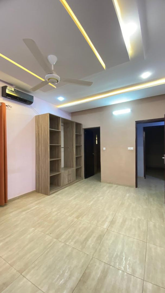 Villa duplex 5 chambres à louer à Kégué – 800 000 FCFA