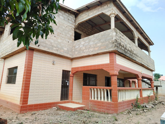 Villa R+1 moderne sur 1 lot en vente à Agoè Legbassito – 60 millions FCFA