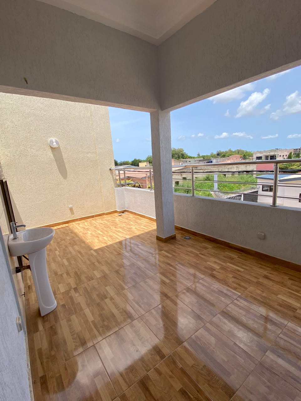 Villa 4 chambres meublée à vendre à Cité Mokpokpo, Lomé - 285 millions FCFA