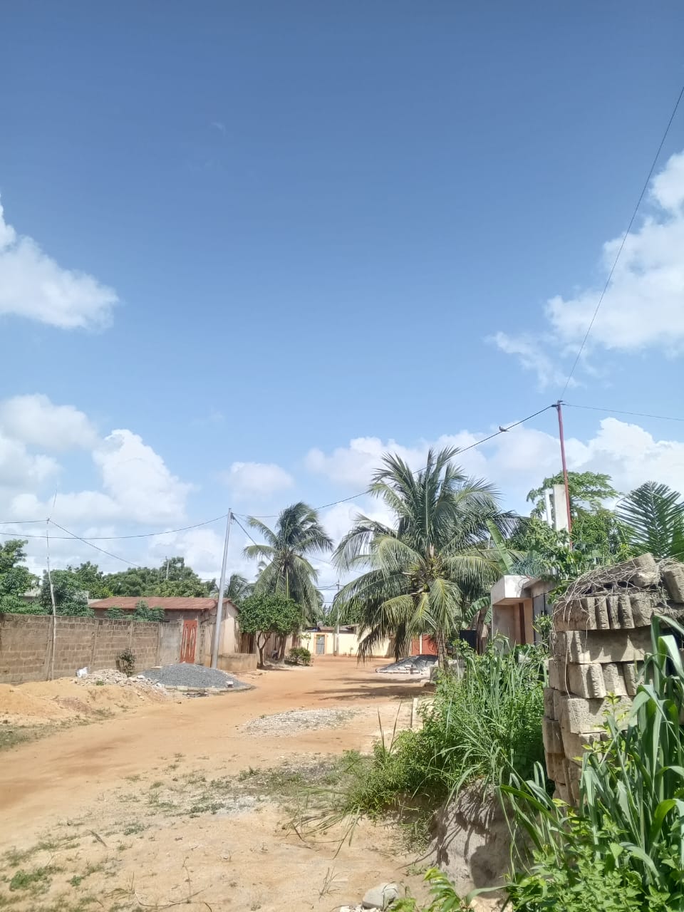 Terrain de 224 m² en vente à Adidogomé Sègbé, proche du goudron – 8 millions 500 FCFA