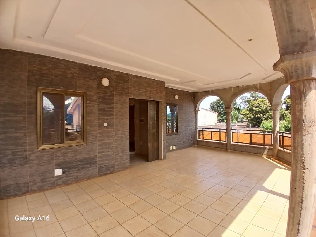 Villa à louer à Agoé – 220000 FCFA
