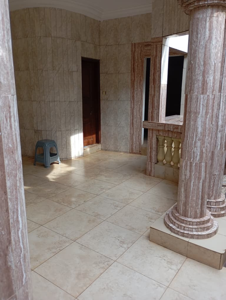 UNE VILLA 3 CHAMBRES À VENDRE À AVÉDJI LIMOUSINE