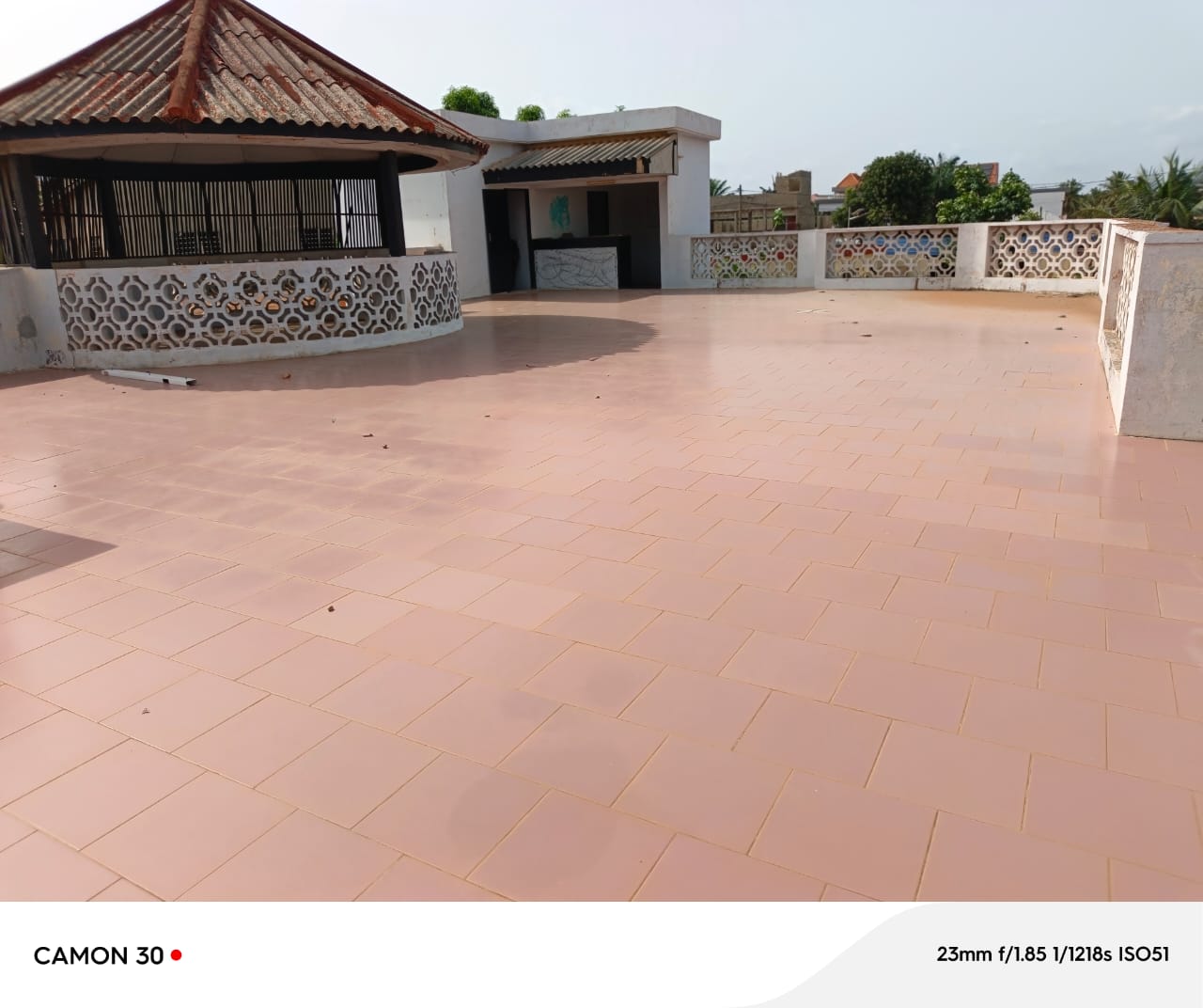 Villa basse 3 chambres en vente en angle de rue à Agoè Cacaveli – 70 millions FCFA