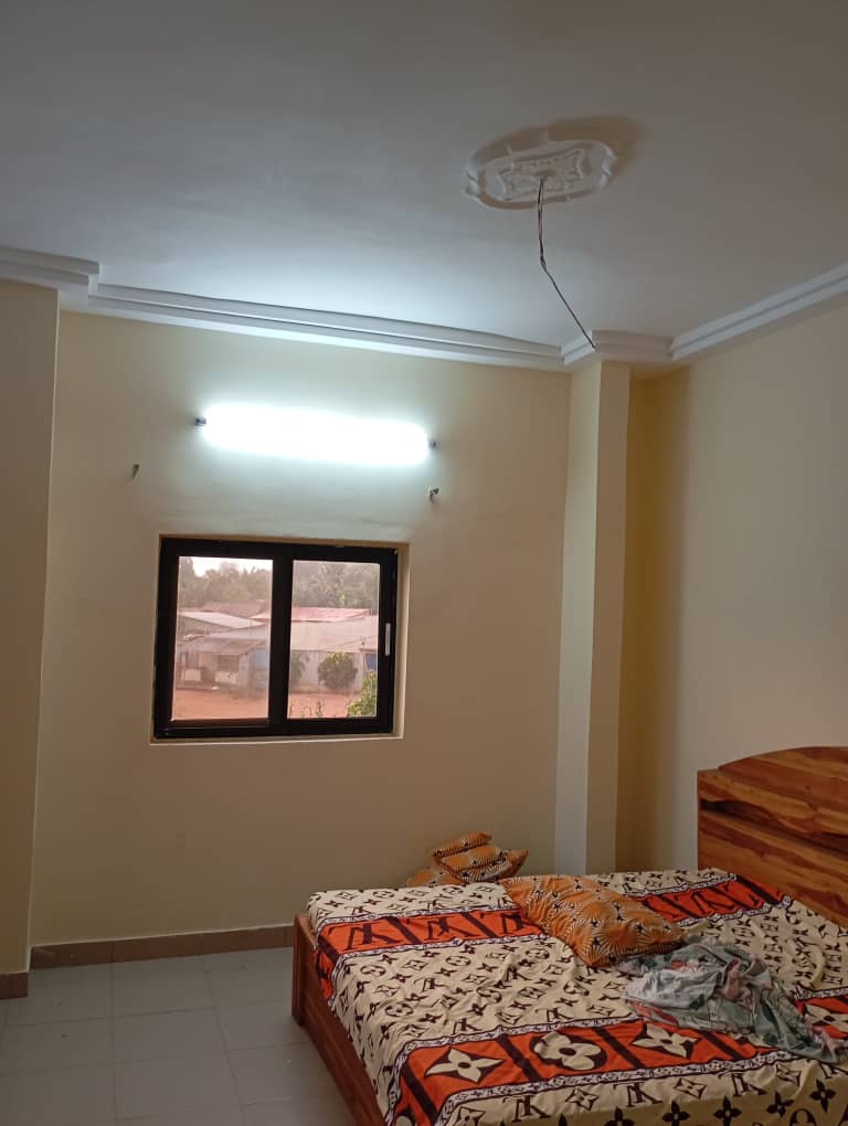 UNE VILLA DE 4 PIÈCES À VENDRE À APESSITO