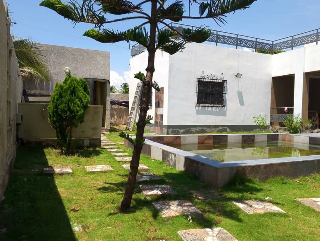 UNE VILLA À VENDRE À BAGUIDA CÔTÉ PLAGE - 7 PIECES
