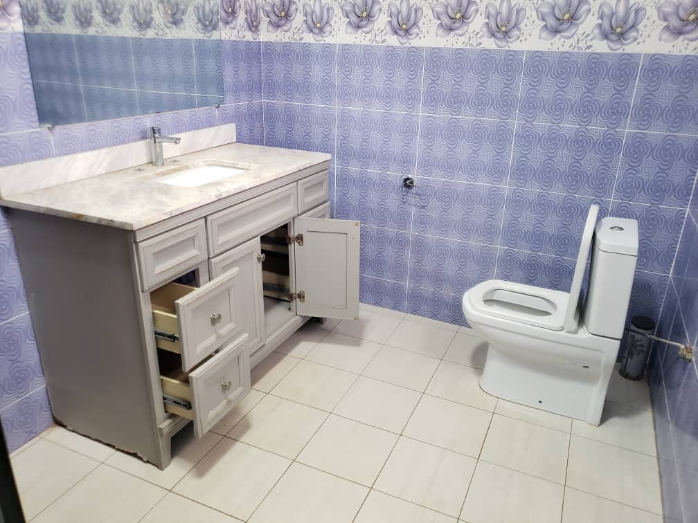 LOCATION VILLA DUPLEX MEUBLÉE À AVENOU (5 CHAMBRES, PISCINE)
