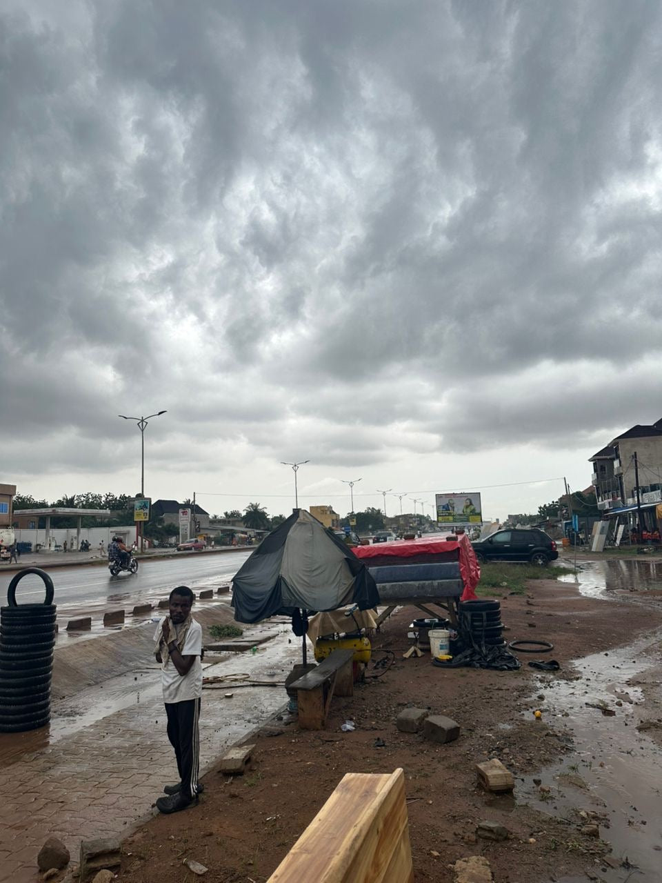 IMMEUBLE DE 14 UNITÉS À VENDRE AU BORD DU GOUDRON À ZANGUÉRA