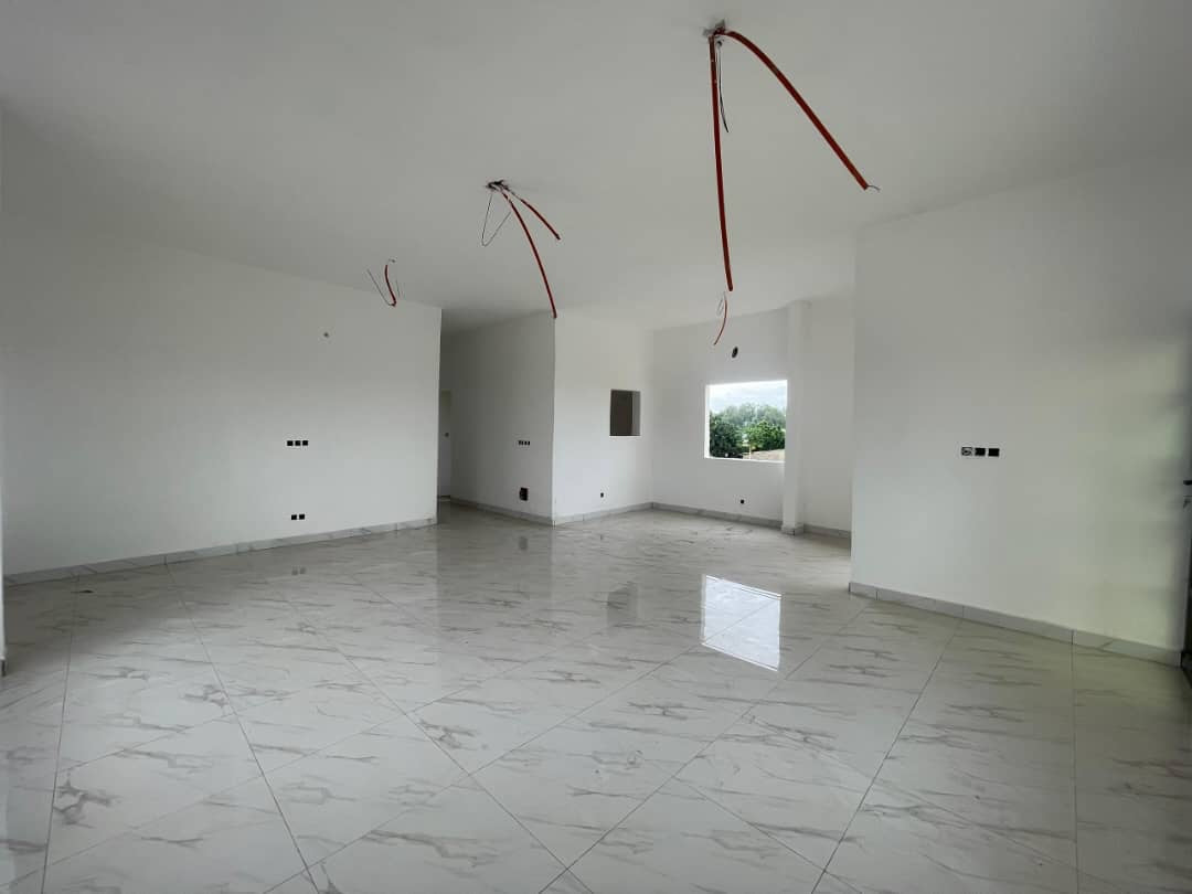 UNE VILLA 6 PIÈCES À VENDRE À  LOMÉ - AGOÈ ASSIKOR