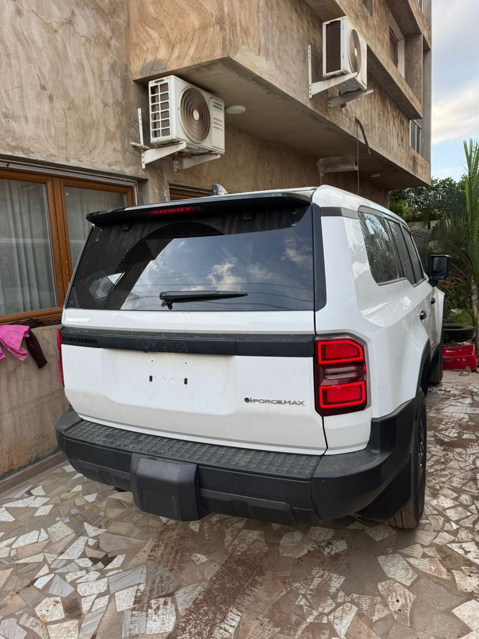 Toyota PRADO Hybrid 2025